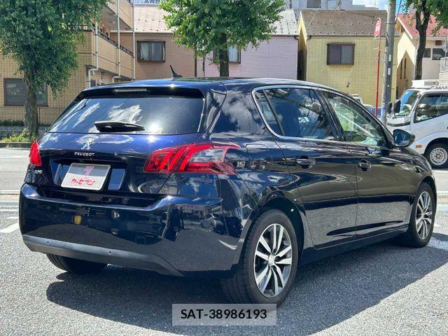 Peugeot 308 2020-02 8368089-25