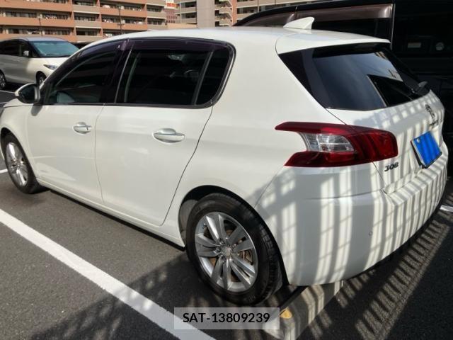 Peugeot 308 2014-12 8368086-2
