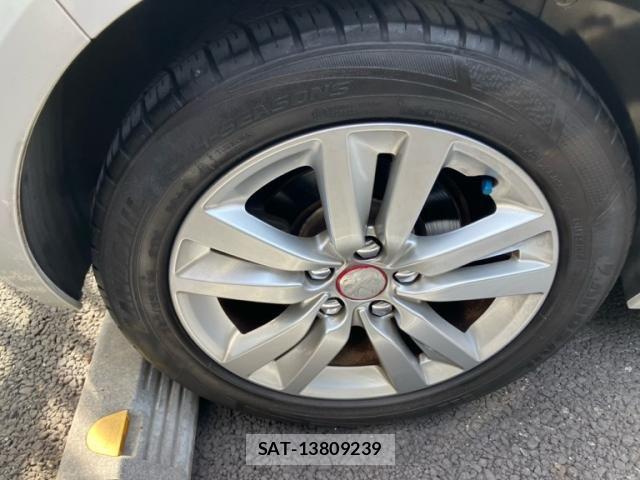 Peugeot 308 2014-12 8368086-7