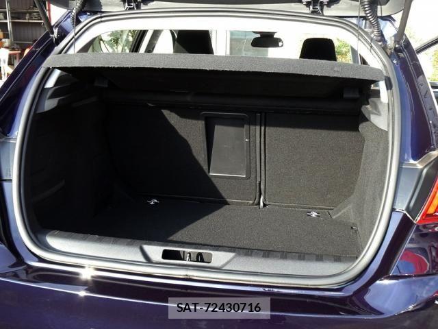 Peugeot 308 2018-04 8414338-21