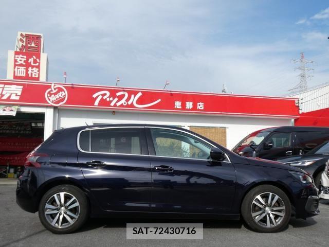 Peugeot 308 2018-04 8414338-3