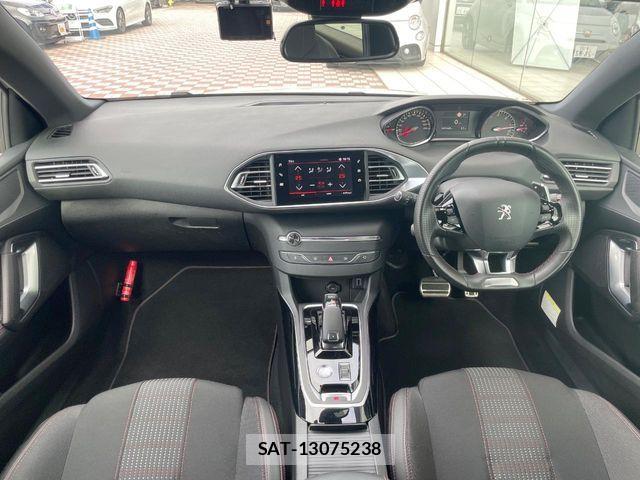 Peugeot 308 2020-03 8526561-1