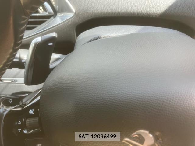 Peugeot 308 2015-08 8628352-18