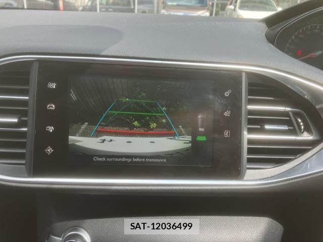 Peugeot 308 2015-08 8628352-22
