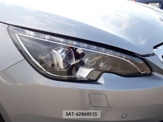 Peugeot 308 2017-08 8666722-7