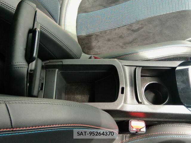 Peugeot 308 2019-10 8831055-23