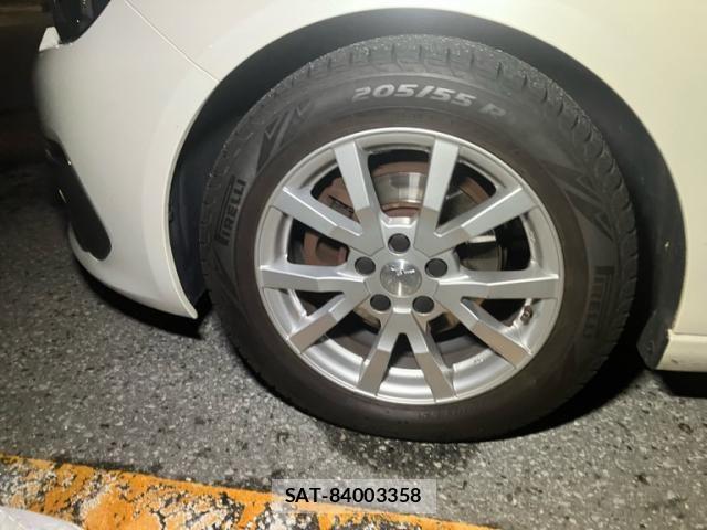 Peugeot 308 2017-10 8850343-7