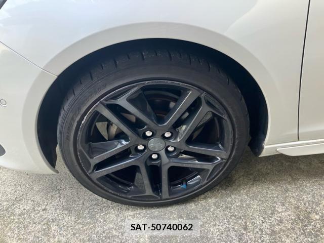 Peugeot 308 2020-06 8881527-12