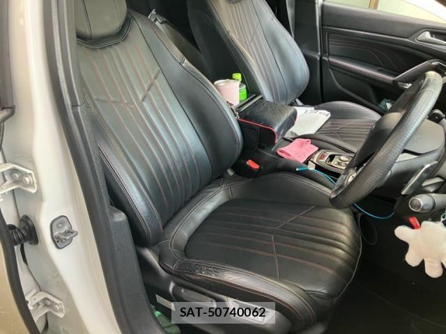 Peugeot 308 2020-06 8881527-13