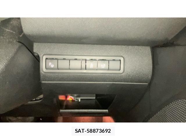 Peugeot 308 2015-09 8881528-15