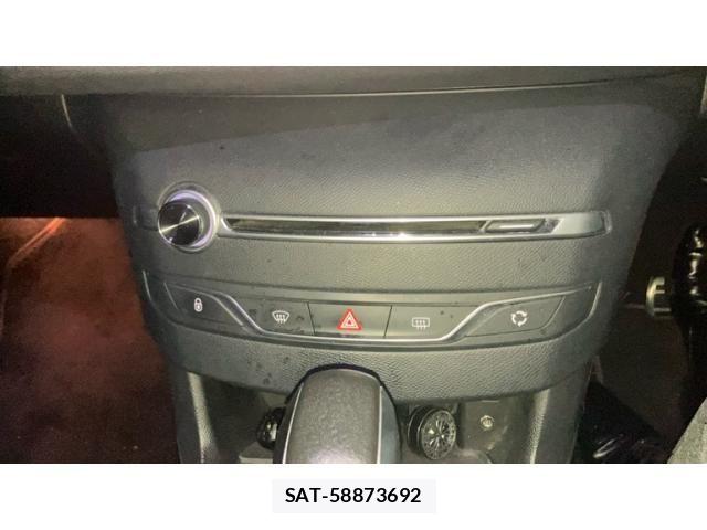 Peugeot 308 2015-09 8881528-20