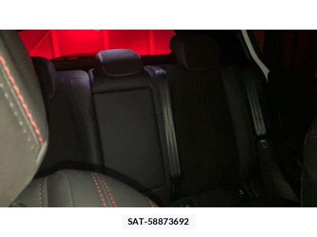 Peugeot 308 2015-09 8881528-21