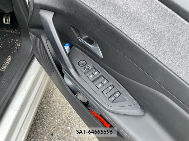 Peugeot 308 2022-12 8881526-10