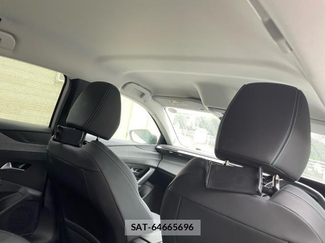 Peugeot 308 2022-12 8881526-14