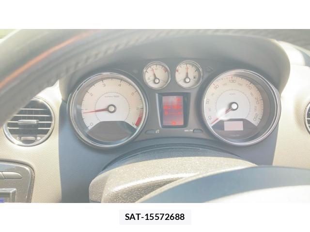 Peugeot 308 2012-08 8037577-11
