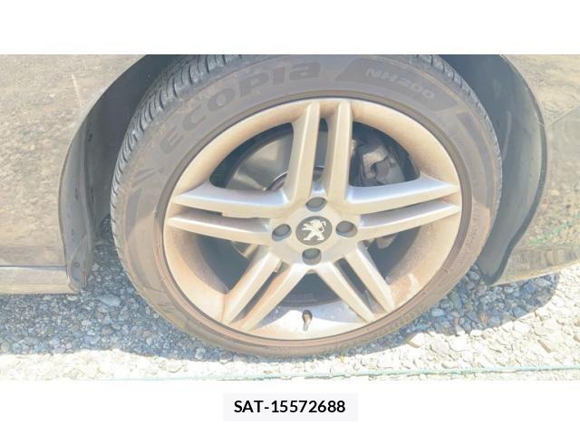 Peugeot 308 2012-08 8037577-25