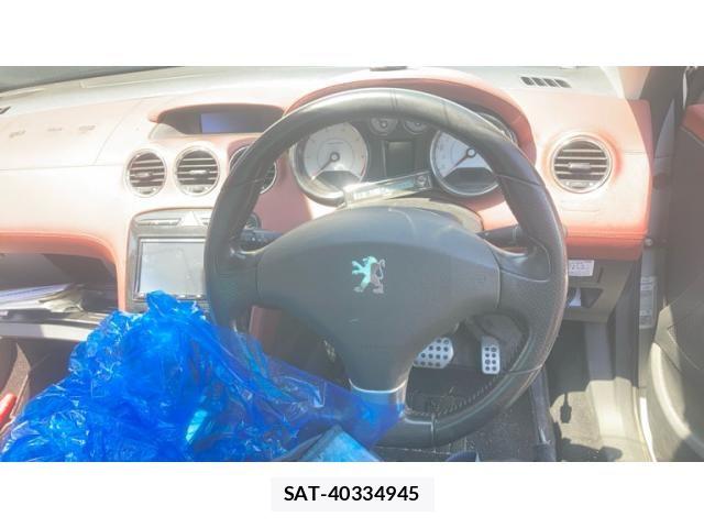 Peugeot 308 2010-07 8526559-11