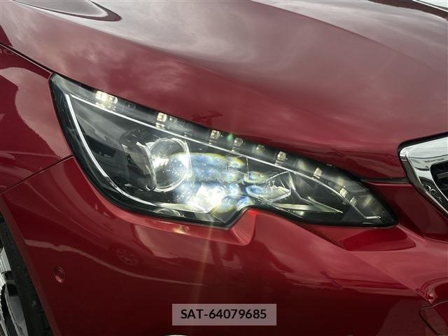 Peugeot 308 2018-06 1208054-10