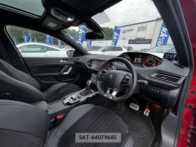 Peugeot 308 2018-06 1208054-12