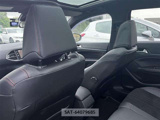 Peugeot 308 2018-06 1208054-17