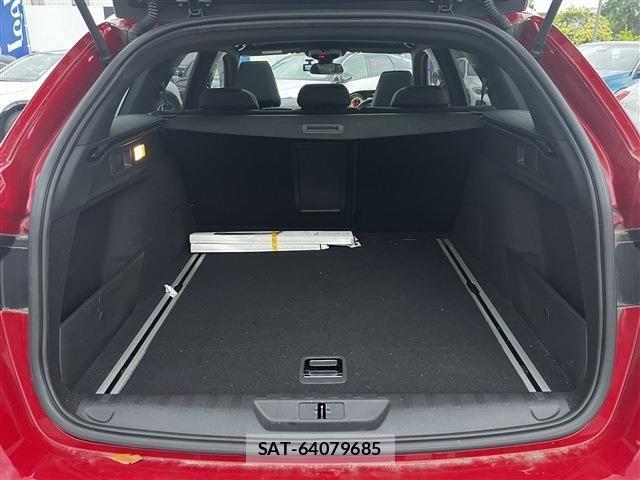Peugeot 308 2018-06 1208054-20