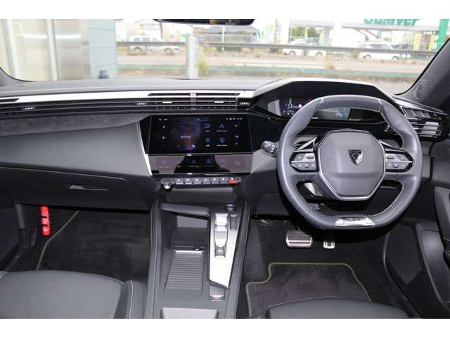 Peugeot 308 2023-03 1548400-11