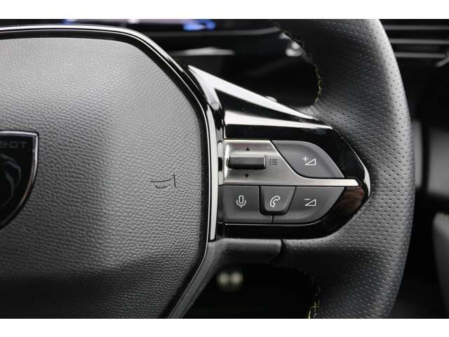 Peugeot 308 2023-03 1548400-14