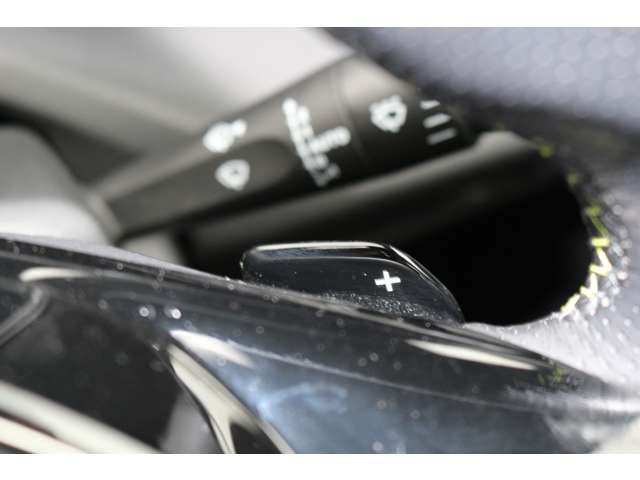 Peugeot 308 2023-03 1548400-18