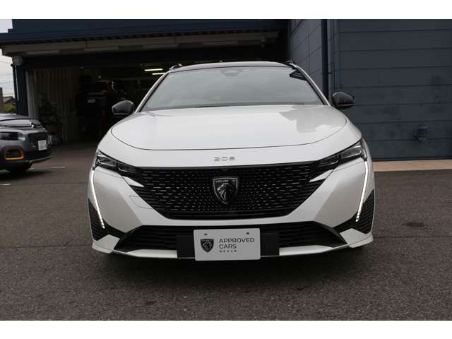 Peugeot 308 2023-03 1548400-6