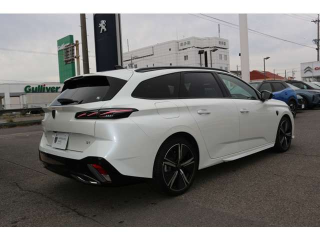 Peugeot 308 2023-03 1548400-8