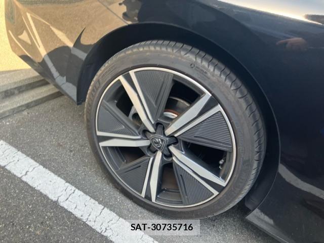 Peugeot 308 2023-10 2673799-3