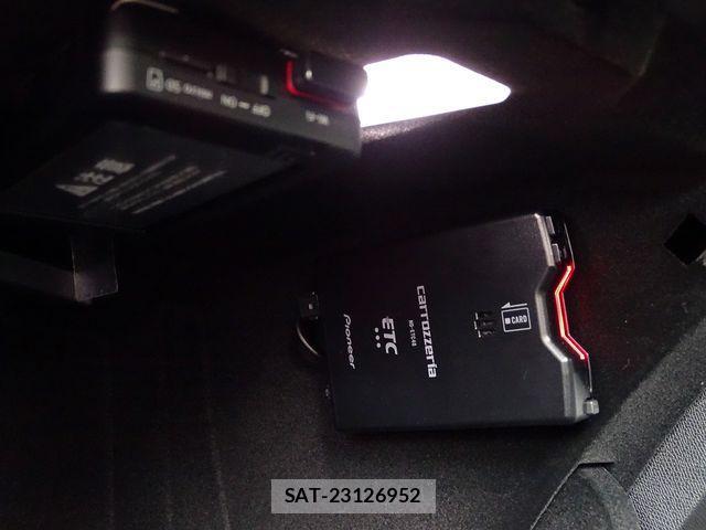 Peugeot 308 2023-03 2965541-24