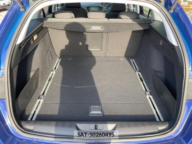 Peugeot 308 2018-05 6015963-11