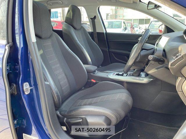 Peugeot 308 2018-05 6015963-8