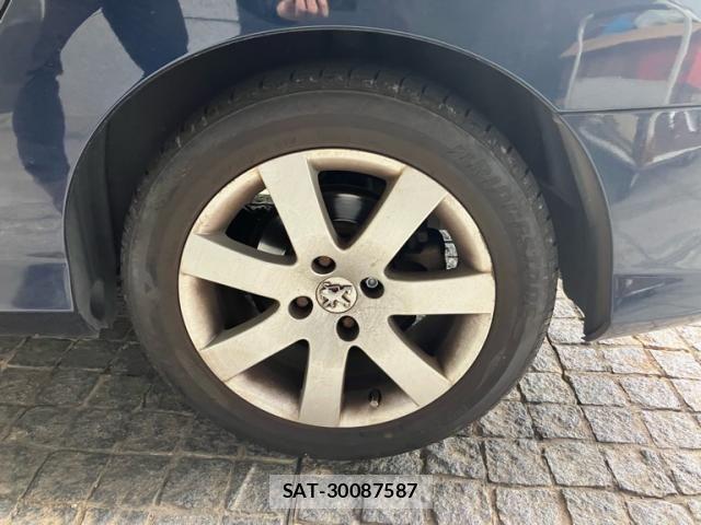 Peugeot 308 2011-05 6501883-12