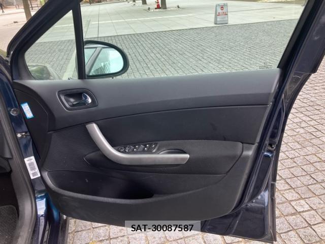 Peugeot 308 2011-05 6501883-15