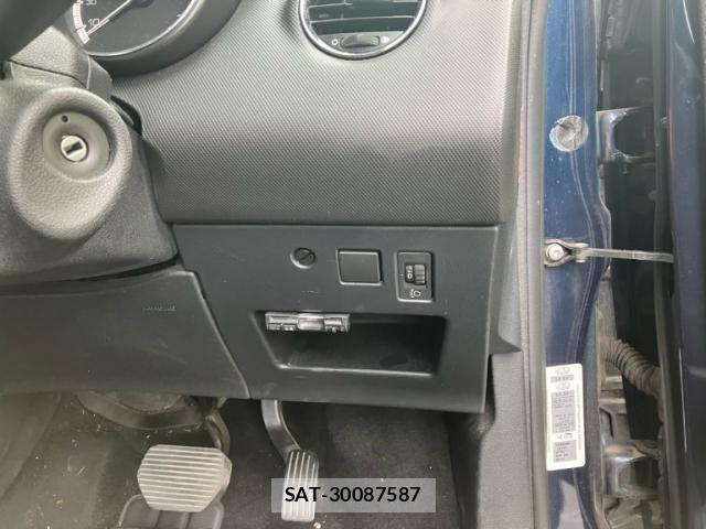 Peugeot 308 2011-05 6501883-17