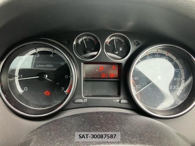 Peugeot 308 2011-05 6501883-21