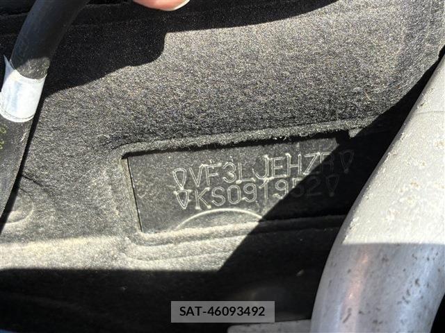 Peugeot 308 2019-07 6501874-22
