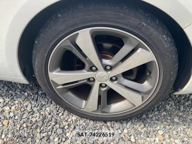 Peugeot 308 2016-03 6673123-9