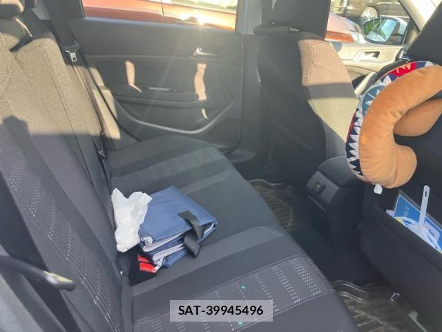 Peugeot 308 2017-08 6673122-13