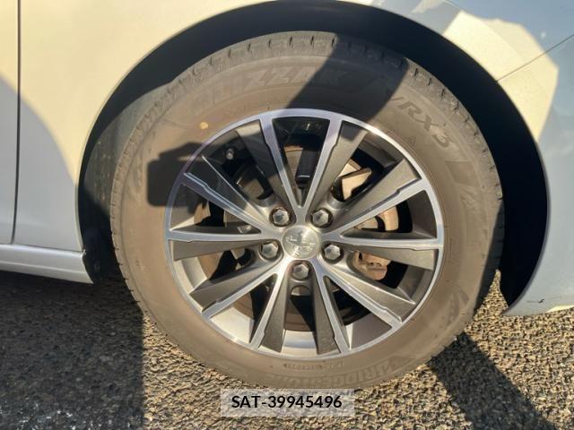 Peugeot 308 2017-08 6673122-1