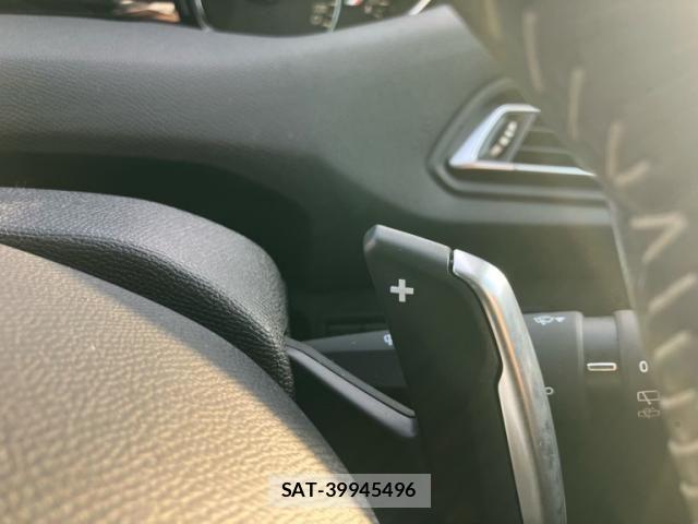 Peugeot 308 2017-08 6673122-19