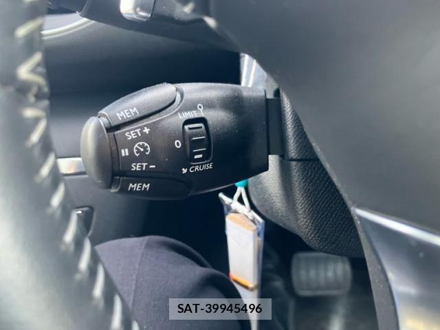 Peugeot 308 2017-08 6673122-20