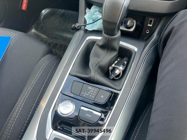 Peugeot 308 2017-08 6673122-23