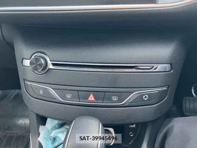 Peugeot 308 2017-08 6673122-24