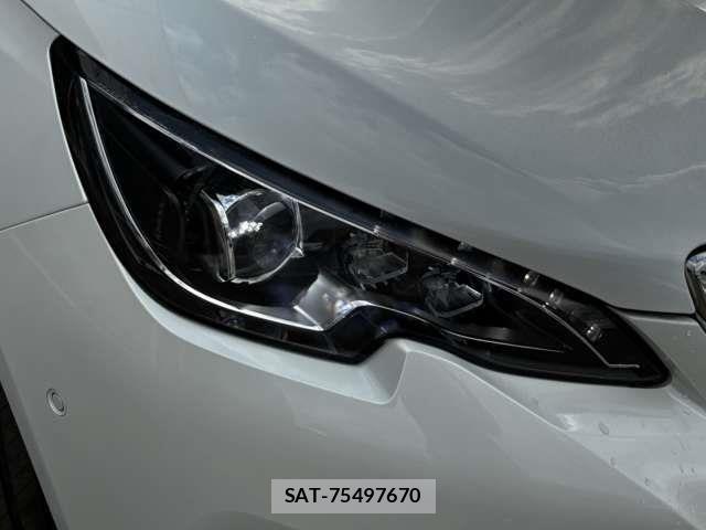 Peugeot 308 2021-03 6717041-10