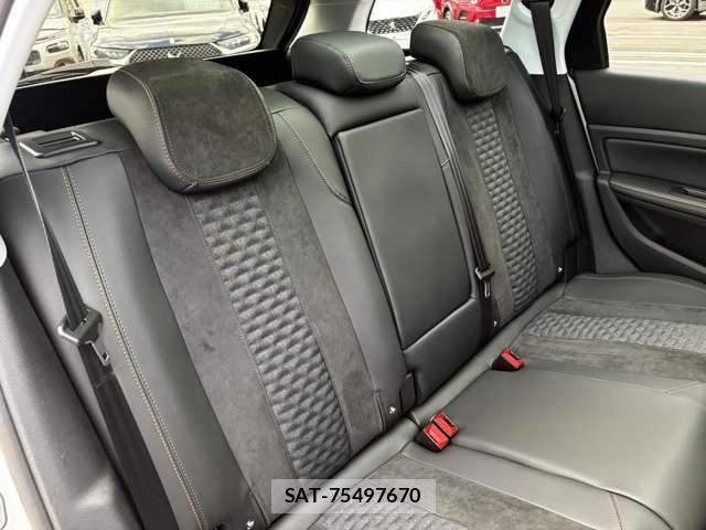 Peugeot 308 2021-03 6717041-14