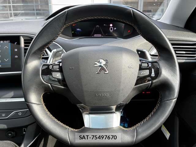 Peugeot 308 2021-03 6717041-16