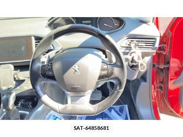 Peugeot 308 2017-06 6911087-11